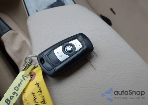 2015 BMW 328I xDrive z USA, uszkodzony, nr VIN WBA3B5C59FF959945